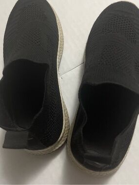 Danskin Black Knit Slip-On Athletic Shoe